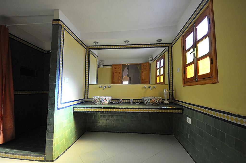 Riad Dar Jabador ساليه الغرفة الصورة